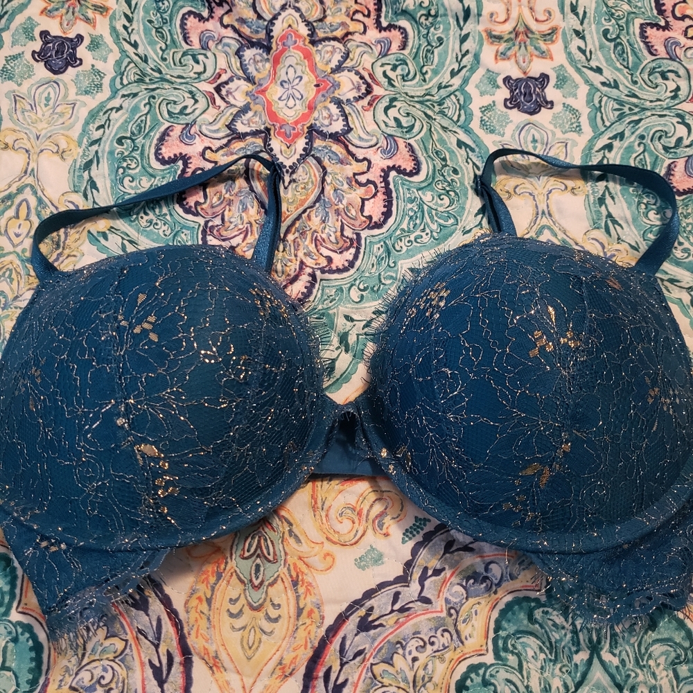 Victoria Secrets push up bra teal